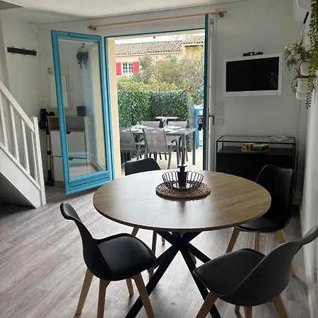 Holiday home Mazet 33